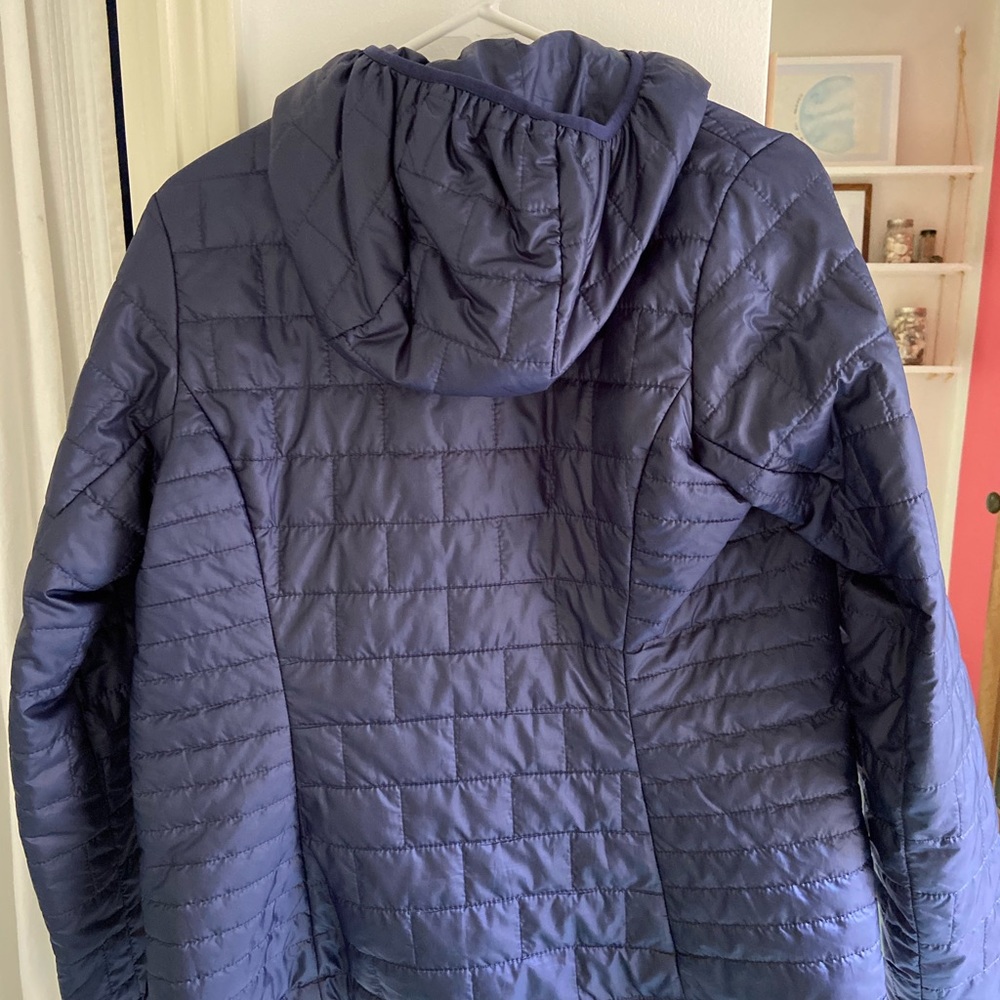 Patagonia dark blue nano puff jacket